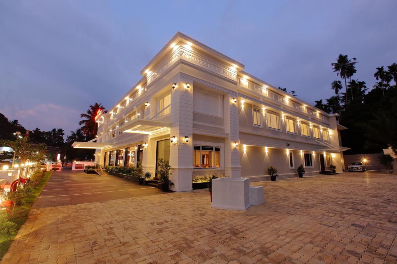 Hotel Maria Park Muvattupuzha Екстер'єр фото
