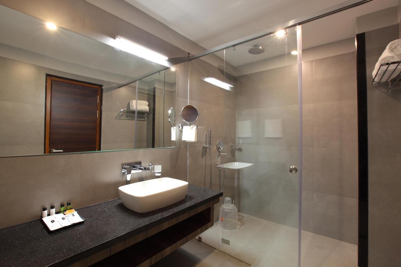 Hotel Maria Park Muvattupuzha Екстер'єр фото