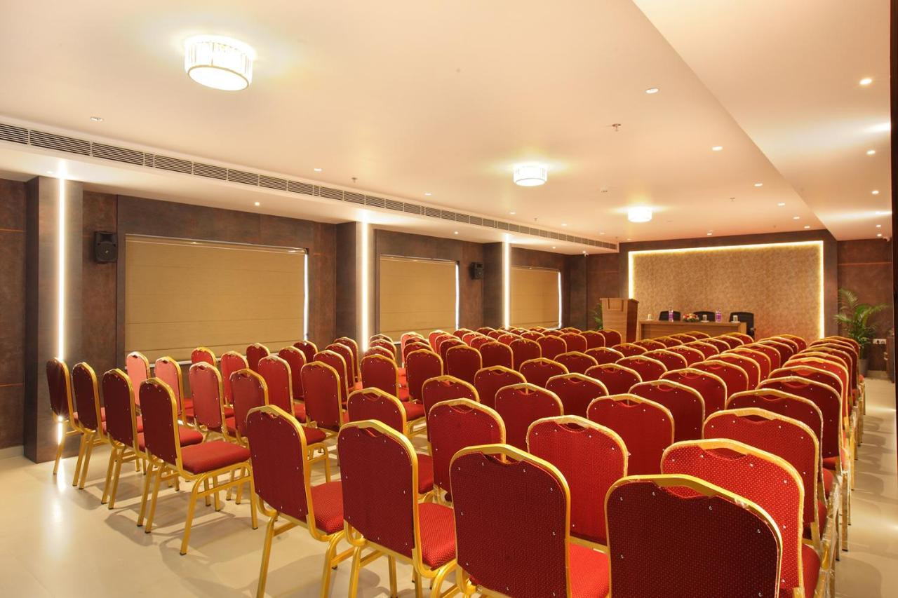 Hotel Maria Park Muvattupuzha Екстер'єр фото